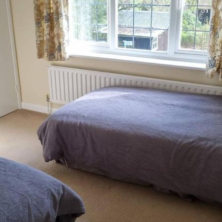 Lovely 2-Bedroom New Forest Apartment On A Farm New Milton Eksteriør billede